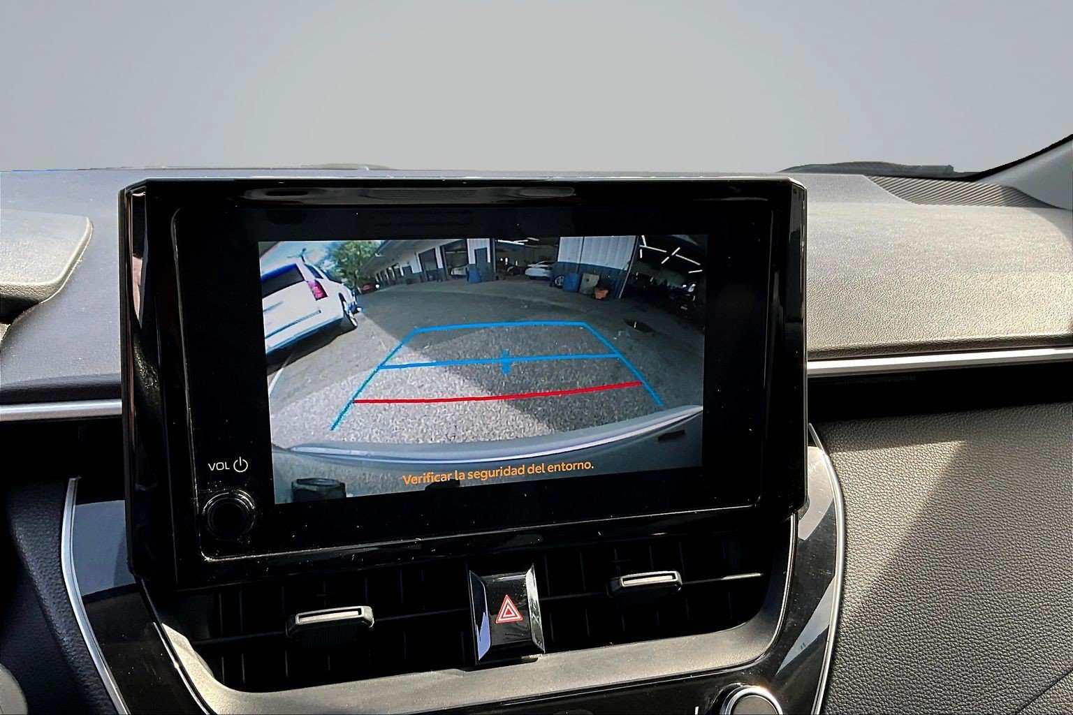 Used 2025 Toyota Corolla LE w/ Convenience Package FWD image 10