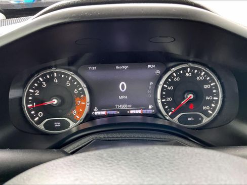 Used 2017 Jeep Renegade Trailhawk AWD/4WD image 25