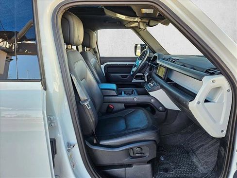 Used 2024 Land Rover Defender 110 X-Dynamic SE image 21