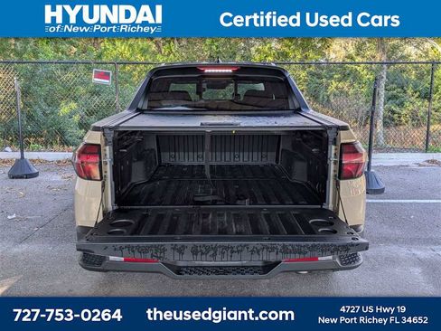 Certified 2023 Hyundai Santa Cruz SEL Premium w/ Winter Package image 12