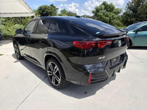 Used 2025 BMW X2 xDrive28i AWD/4WD image 6