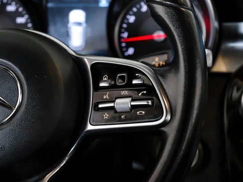 Used 2020 Mercedes-Benz GLC 300 4MATIC image 17