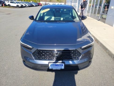 Used 2025 Honda Accord SE image 12