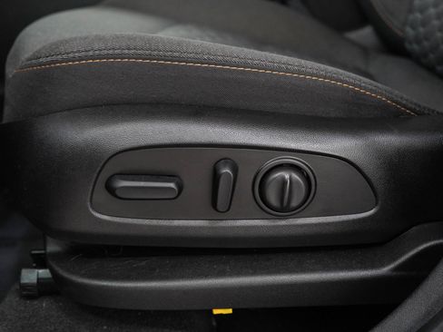 Used 2018 Chevrolet Equinox LT AWD/4WD image 28