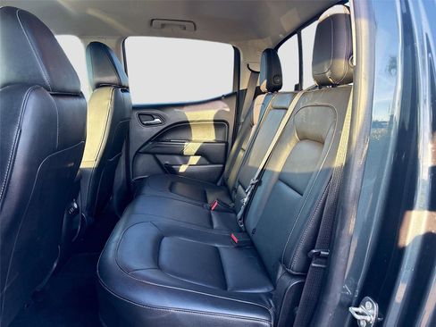 Used 2018 Chevrolet Colorado ZR2 image 27