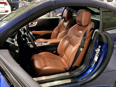 Used 2017 Mercedes-Benz SL 550 image 7