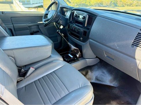 Used 2008 Dodge Ram 1500 Truck ST image 13