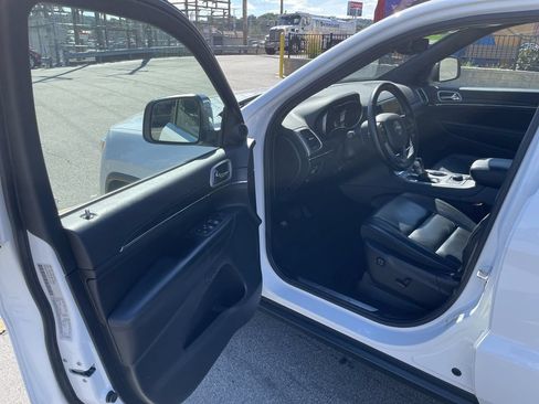 Used 2022 Jeep Grand Cherokee Limited AWD/4WD image 14