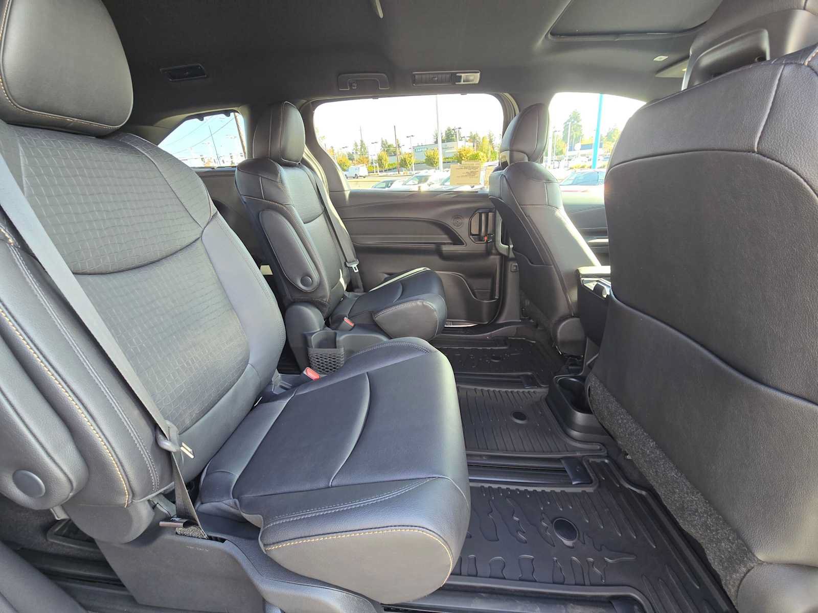 New 2026 Toyota Sienna XLE Woodland Edition AWD/4WD image 12