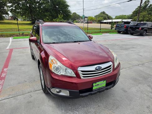 Used 2011 Subaru Outback 2.5i Premium AWD/4WD image 5