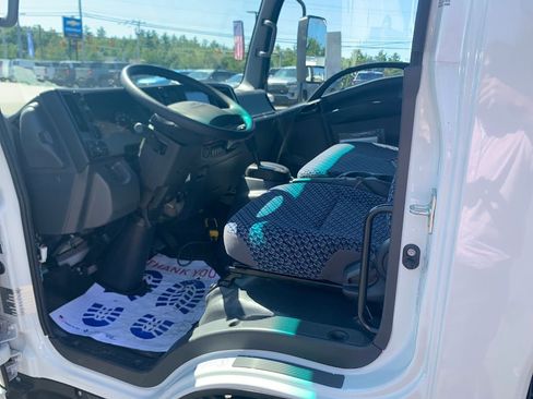 New 2024 Chevrolet Low Cab Forward image 5