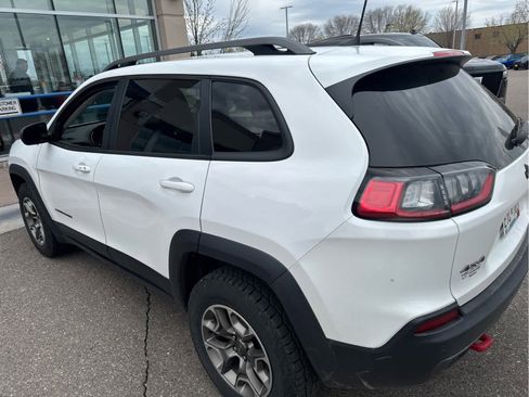 Used 2020 Jeep Cherokee Trailhawk w/ Cold Weather Group AWD/4WD image 5