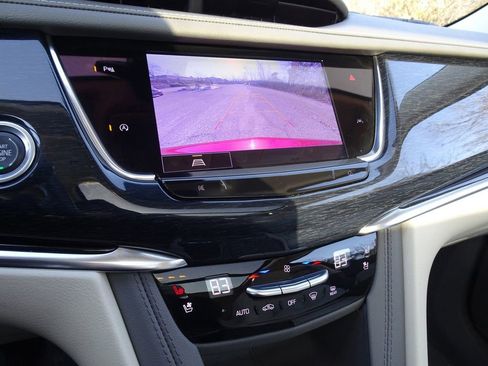 Certified 2024 Cadillac XT6 Premium Luxury image 20