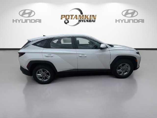 New 2026 Hyundai Tucson SE FWD image 4