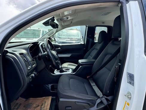 Used 2022 Chevrolet Colorado LT w/ Fleet Safety Package AWD/4WD image 10