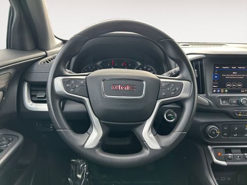 Used 2024 GMC Terrain SLE w/ Elevation Edition image 14