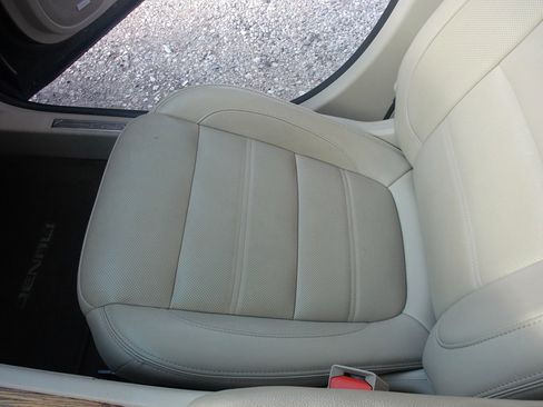 Used 2019 GMC Acadia Denali w/ Technology Package FWD image 22