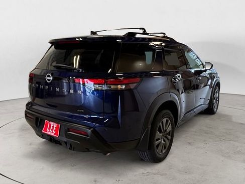 New 2026 Nissan Pathfinder SV w/ SV Premium Package AWD/4WD image 5