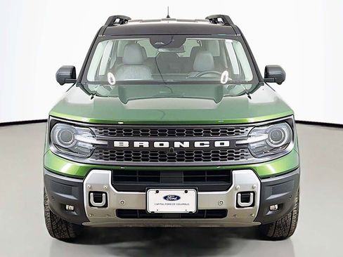 Used 2025 Ford Bronco Sport Badlands image 10