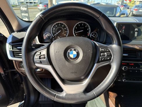 Used 2015 BMW X5 xDrive35i w/ Premium Package AWD/4WD image 38