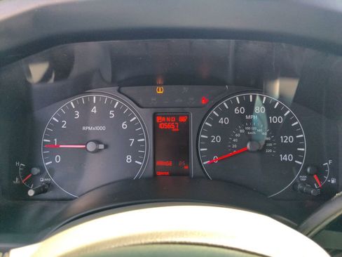 Used 2018 Nissan NV 2500 SV RWD image 19