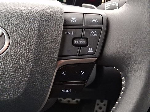 Used 2026 Toyota Camry SE FWD image 21