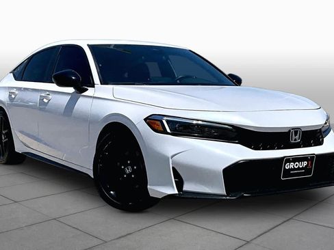 Used 2025 Honda Civic Sport image 3