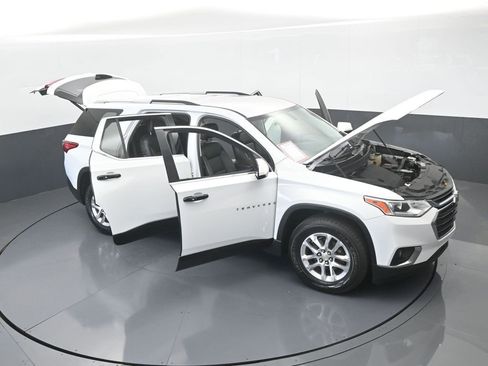 Used 2018 Chevrolet Traverse LT image 73