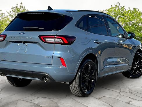 Used 2025 Ford Escape ST-Line Elite image 13