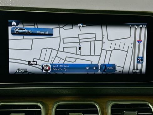 Used 2024 Mercedes-Benz GLE 350 4MATIC w/ AMG Line Exterior image 13