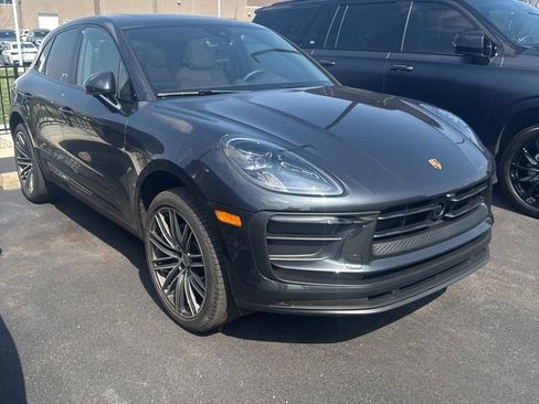 Used 2026 Porsche Macan image 3