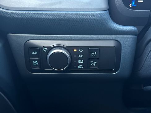 New 2026 Ford Maverick XL image 24