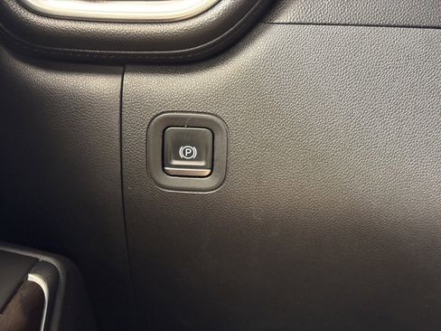 Used 2019 GMC Sierra 1500 SLT w/ SLT Premium Plus Package image 30