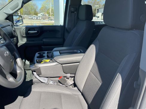 Used 2024 Chevrolet Silverado 1500 Custom Trail Boss image 9