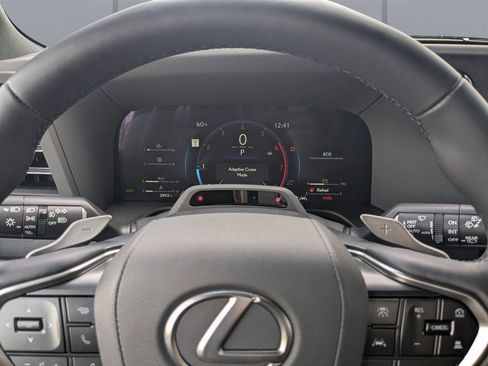 Used 2025 Lexus GX 550 w/ Accessory Package (Z1) image 29