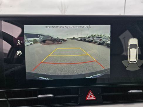 Used 2025 Kia Sportage EX w/ Premium Package image 35