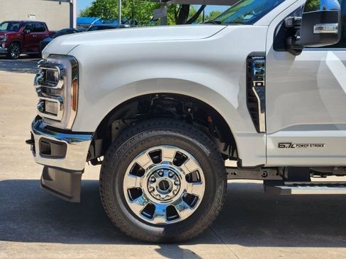 Used 2026 Ford F250 Lariat w/ Chrome Package image 16