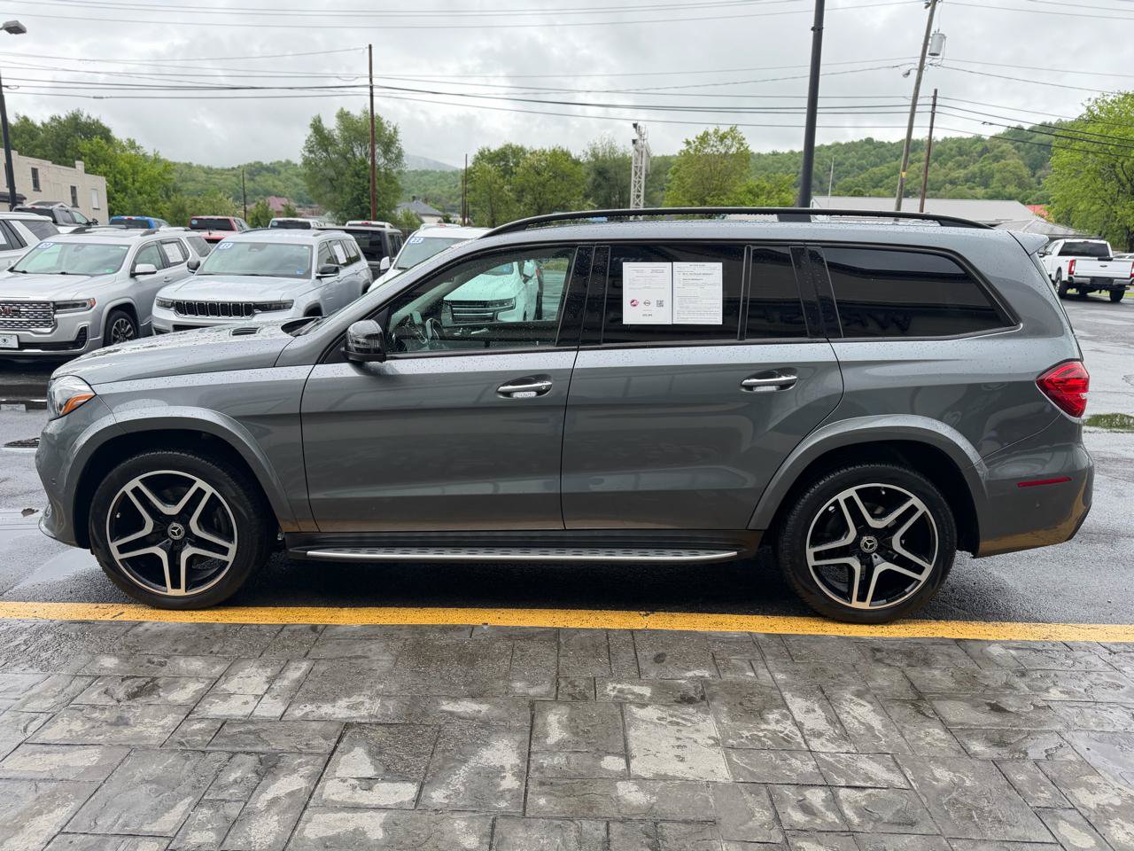 Used 2018 Mercedes-Benz GLS 550 4MATIC image 5