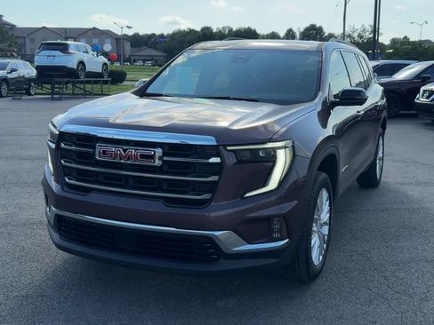 Used 2024 GMC Acadia Elevation w/ Luxury Package FWD image 2