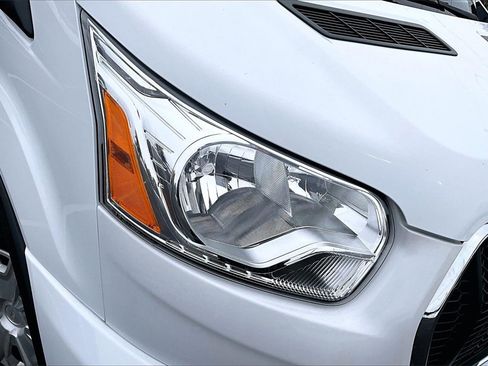 Used 2021 Ford Transit 350 XLT image 29