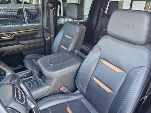 Used 2024 GMC Sierra 2500 AT4 w/ Technology Package image 17