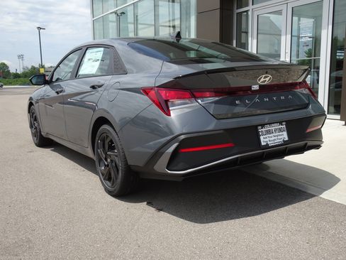 New 2026 Hyundai Elantra Sport FWD image 3