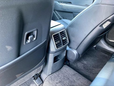 Used 2025 Kia Sportage EX w/ EX Premium Package AWD/4WD image 28