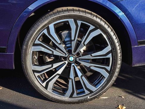 Used 2023 BMW X7 M60i w/ Executive Package image 11