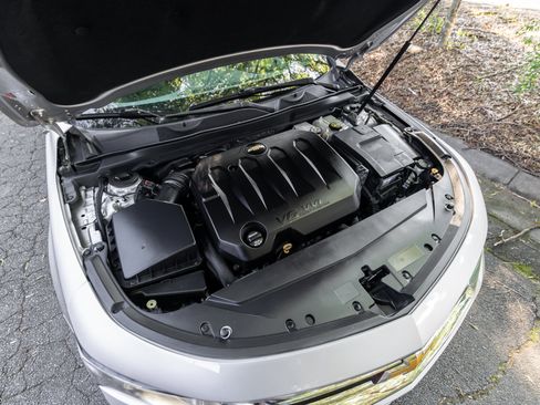 Used 2018 Chevrolet Impala Premier FWD image 61