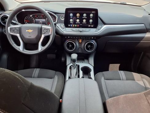Used 2023 Chevrolet Blazer LT w/ Convenience Package FWD image 9