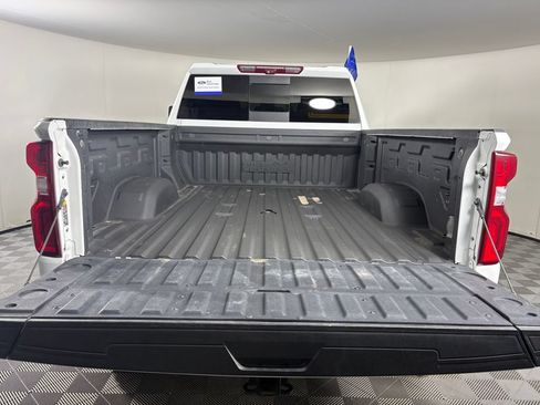 Used 2024 Chevrolet Silverado 2500 High Country w/ High Country Premium Package AWD/4WD image 33