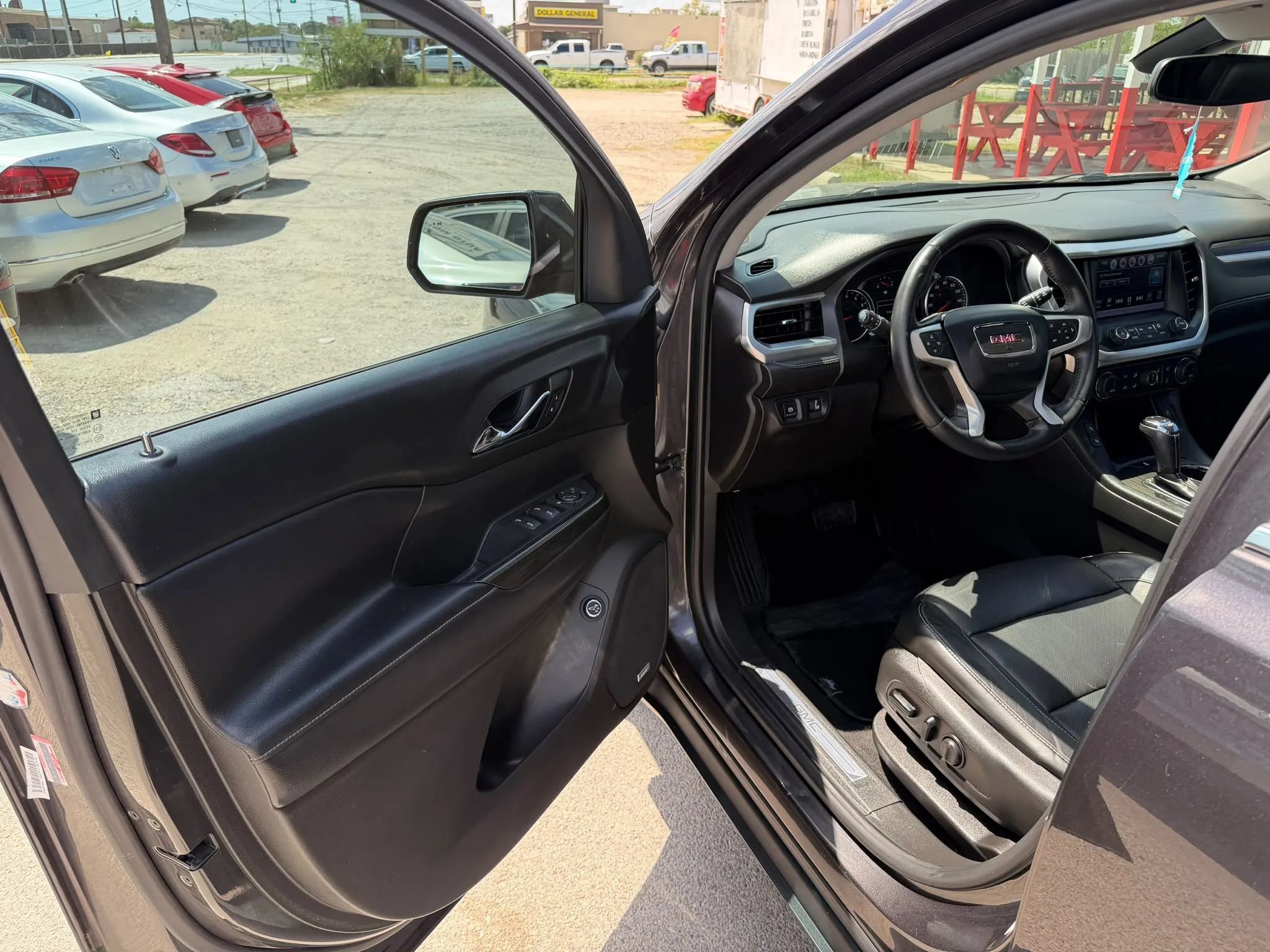 Used 2017 GMC Acadia SLT FWD image 26