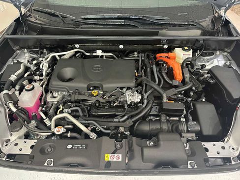 Certified 2025 Toyota RAV4 XSE w/ Weather Package image 9