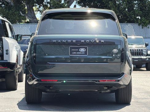 Used 2023 Land Rover Range Rover SE AWD/4WD image 10